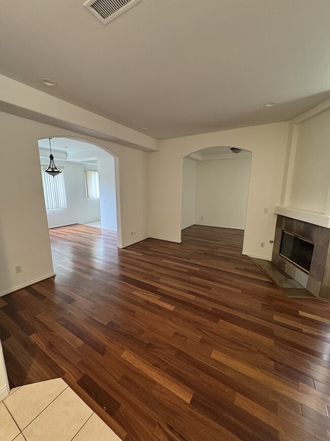 Photo - 5242 Vesper Ave
