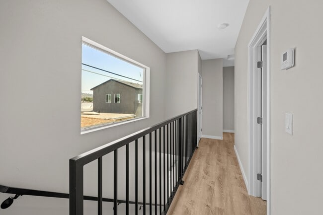 Photo - 6240 Pontiac St