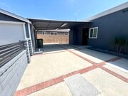 Photo - 390 W Oliver St
