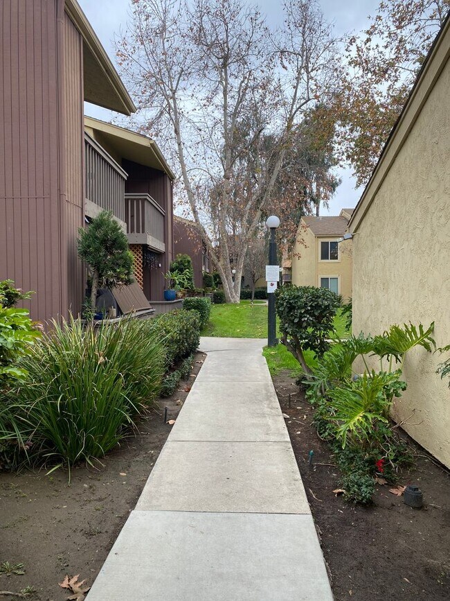 Photo - 2BD / 1BA Apartment with AC and parking in Mission Valley!