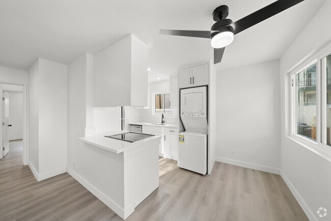 Building Photo - 3444 E Wilton St Unit 2 Rental