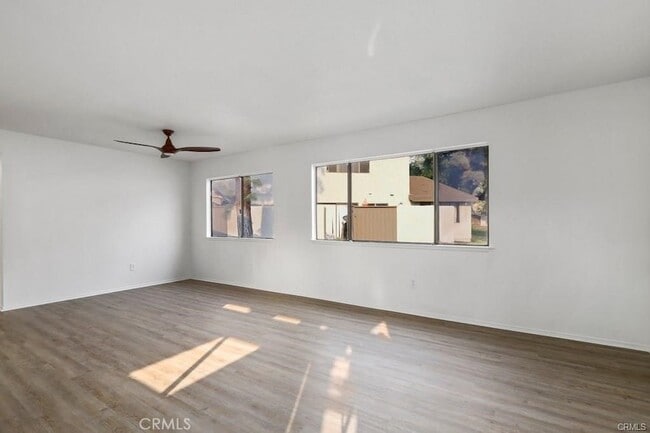 Photo - 442 N Vía Porto