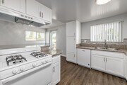 3BR, 2BA - 1248SF - Kitchen - Arroyo Vista Apartments