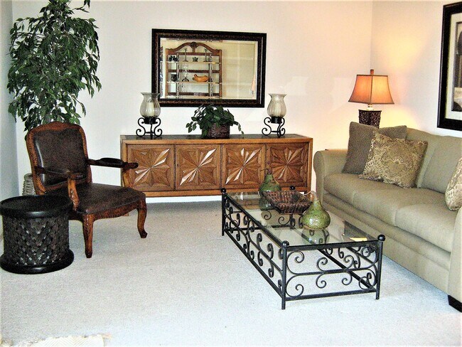 Photo - 72346 Sommerset Dr