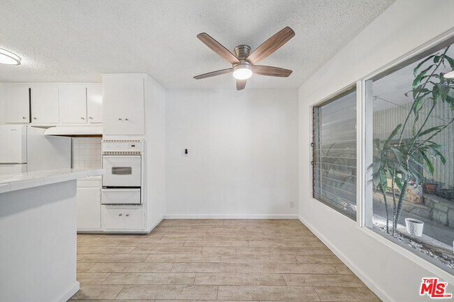 Photo - 1520 Hayworth Ave Unit 3