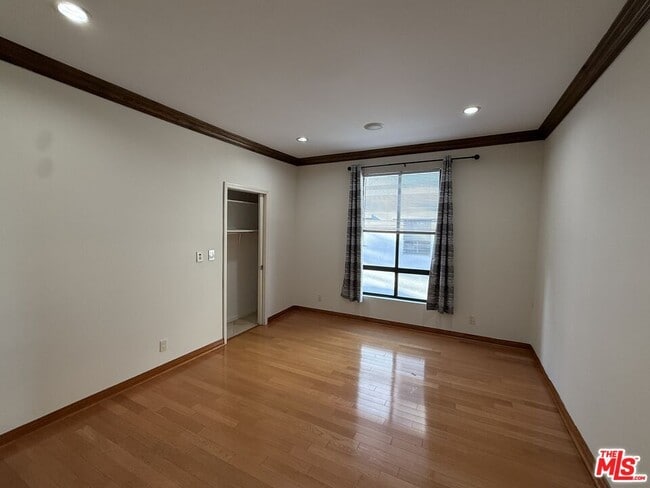 Photo - 450 N Oakhurst Dr Unit 304