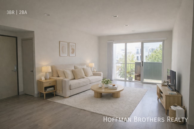 Building Photo - 3714 Kelton Ave