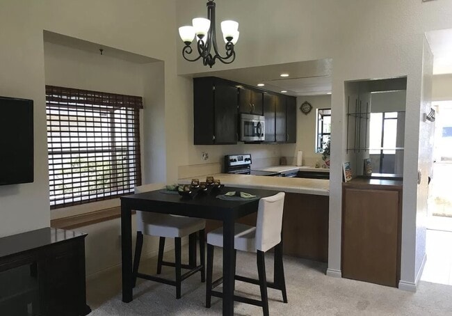 Building Photo - 4548 W Point Loma Blvd