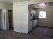 Photo - 2637 Kenwood Ave Unit 2