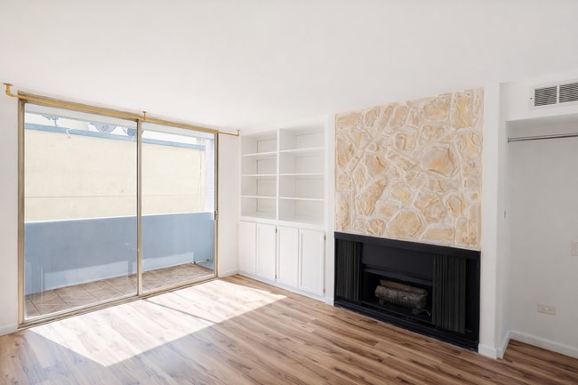 Photo - 421 S La Fayette Park Pl Unit 404