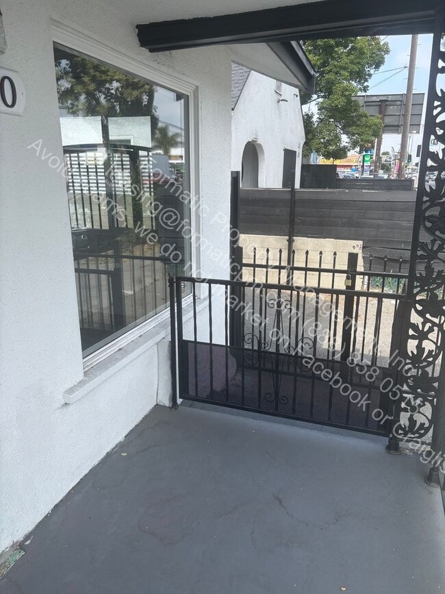 Photo - 118-120 E Century Blvd Unit 120