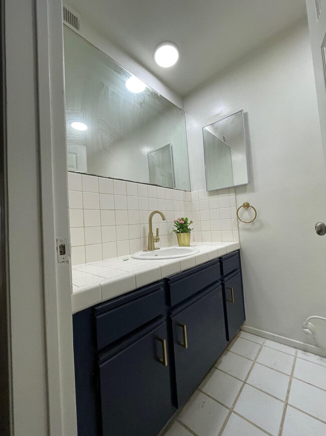 Photo - 16126 S Ainsworth St Unit Front B