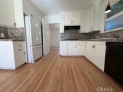 Photo - 15440 Dickens St