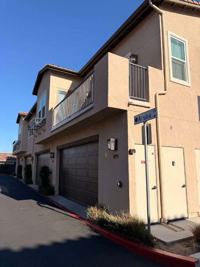 Photo - $3,900 - 3 Bed/ 3 Bath Modern Townhome in Santee
