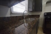 Photo - 11041 Moorpark St Unit 04