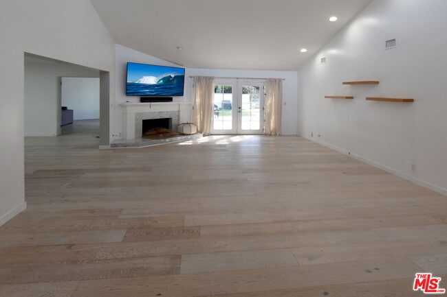 Photo - 3614 Malibu Country Dr