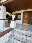 Private large porch - 1536 North Mariposa Avenue