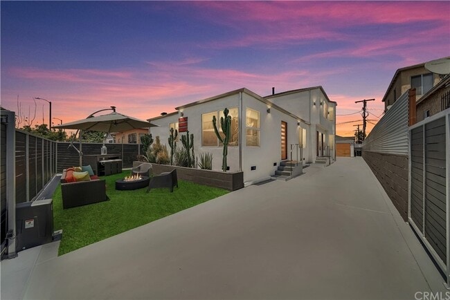 Front view - 4415 Exposition Blvd Townhome