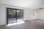 Photo - *OPEN HOUSE: 5/31 10AM-12:30PM* La Jolla 2... Unit 03