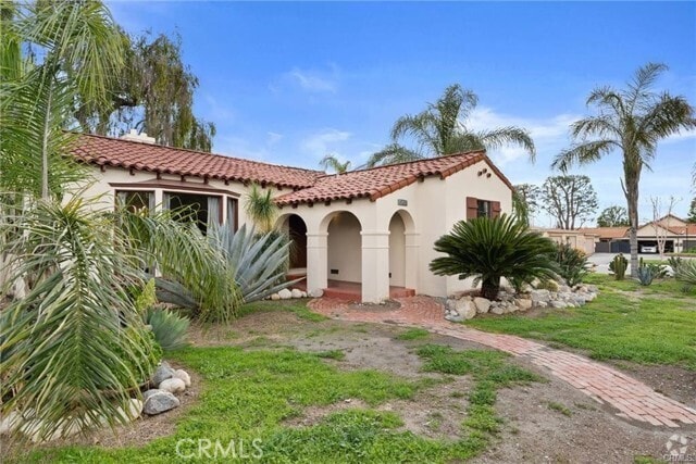 Building Photo - 25839 Mission Rd Rental