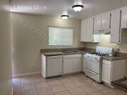 Photo - 504 E Ave Q3 Unit 4