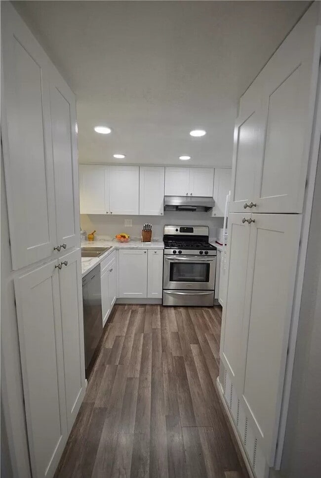 Photo - Sophisticated Space Designed for Comfort