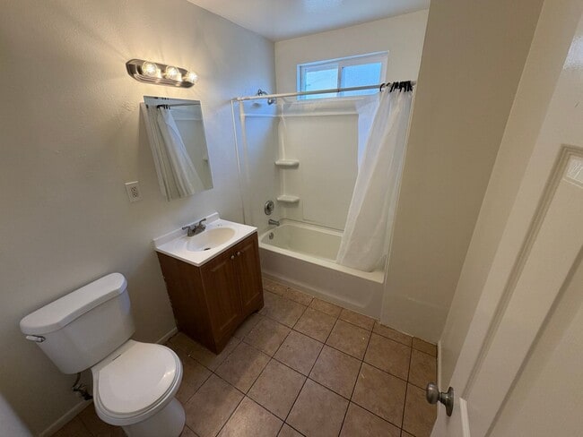 Photo - 311 E McElhany Ave