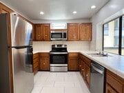 Photo - Spacious 2 Bedroom 2-1/2 Bathroom Townhome with 2-car garage in La Jolla near UCSD