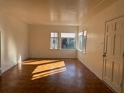 Photo - 441 36th St Unit upper