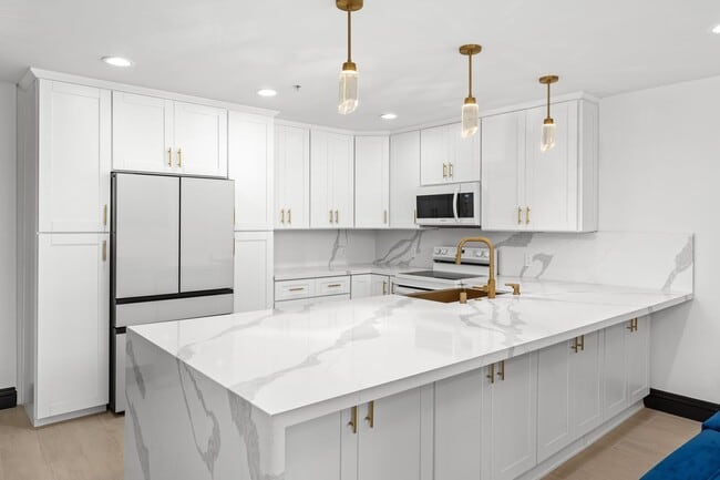 Photo - Stunning & fully upgraded 1BR/1BA residence in the heart of Little Italy