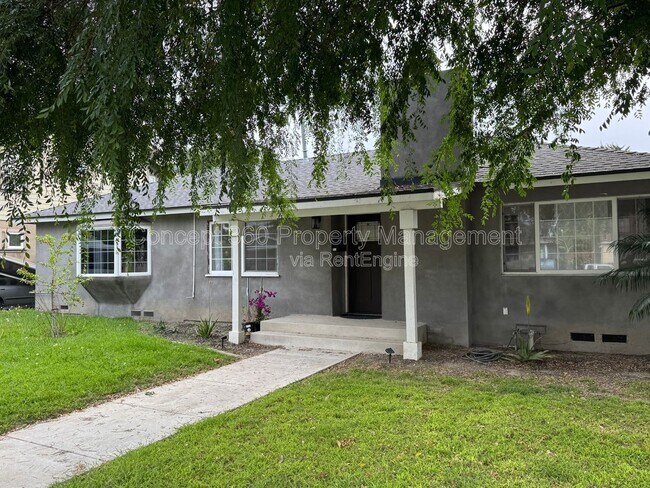 Photo - 1972 Fanwood Ave