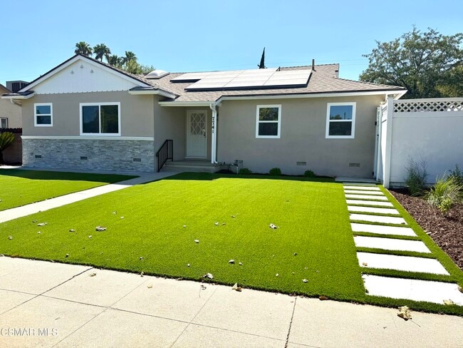 Photo - 7741 De Soto Ave