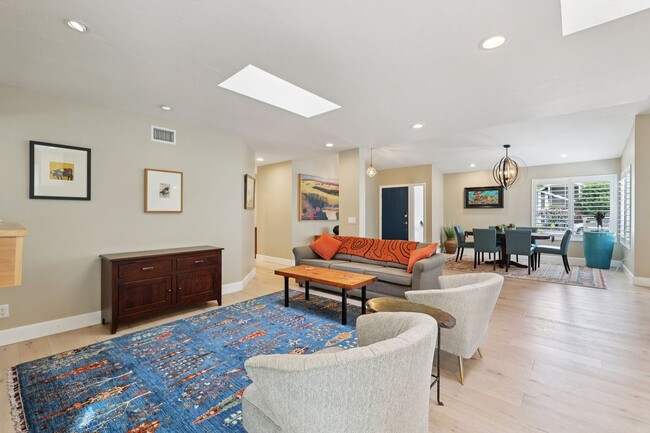 Photo - 1767 Woodbine Pl