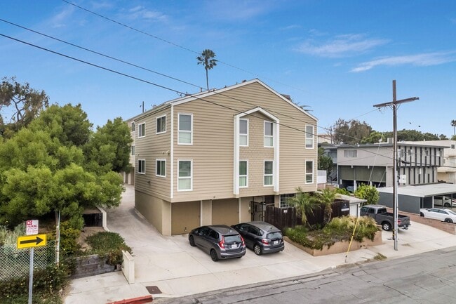 Building Photo - 119 Loma Vista St Unit 5