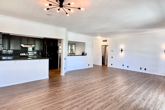 updated pictures: - 8960 Cynthia St Condo Unit 109