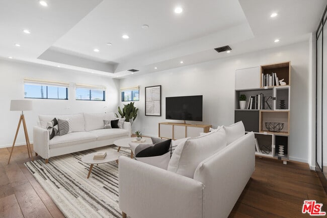 Photo - 2016 Lincoln Blvd Condo