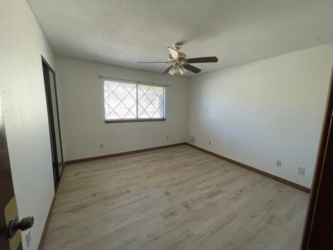 Photo - Golf Course- On The Mesa 3 Bedrooms, 2 Bathrooms, New Paint,