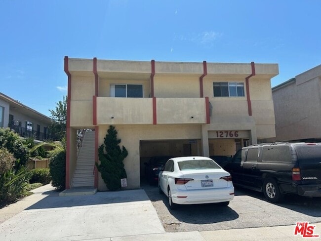 Building Photo - 12766 Pacific Ave Unit 5 Rental