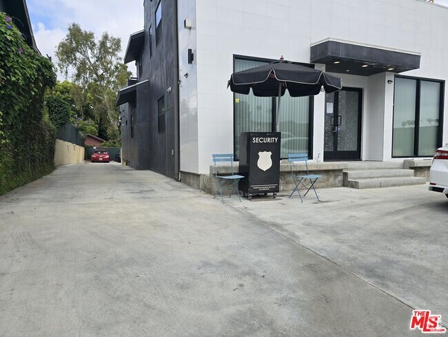 Building Photo - 1245 Crenshaw Blvd Rental