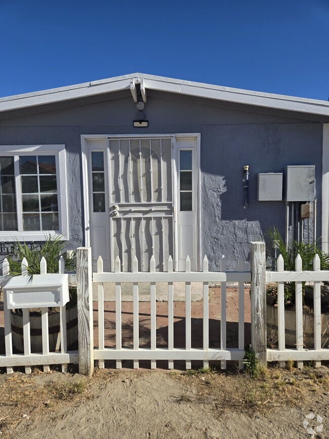 Building Photo - 16257 Lost Canyon Rd Rental