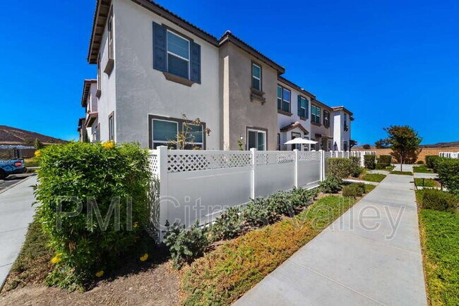 Building Photo - 34495 Agave Dr
