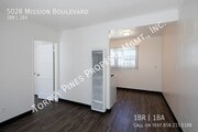 Photo - 5028 Mission Blvd House