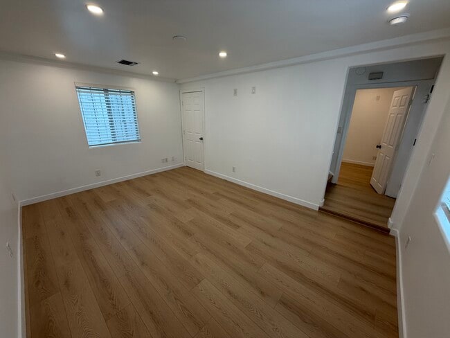 Downstairs Living Room - 1754 N Alexandria Ave Unit 1/2