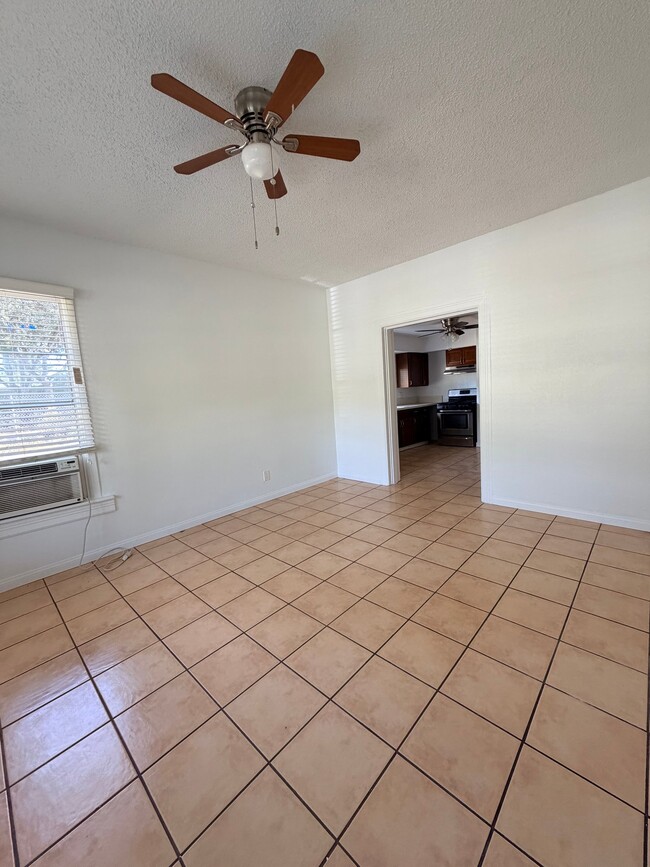 Photo - 869 Lincoln Ave Unit 102