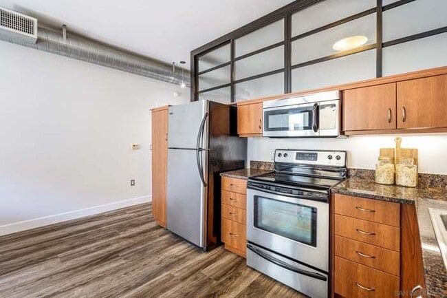 Photo - 889 Date St Unit 439