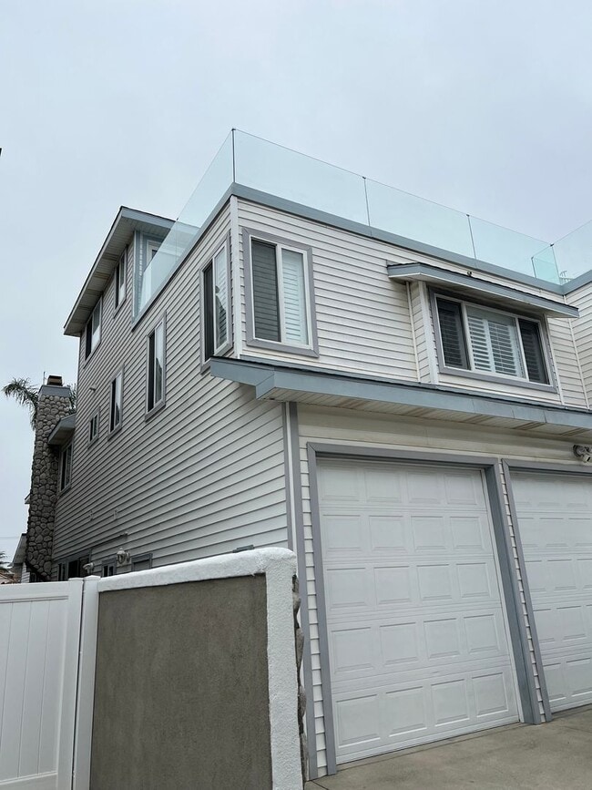 Building Photo - 410 7th St Unit 410 7th St-A