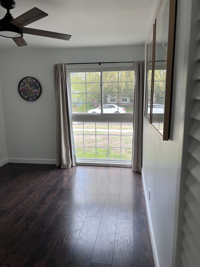 Photo - 22848 Cantara St