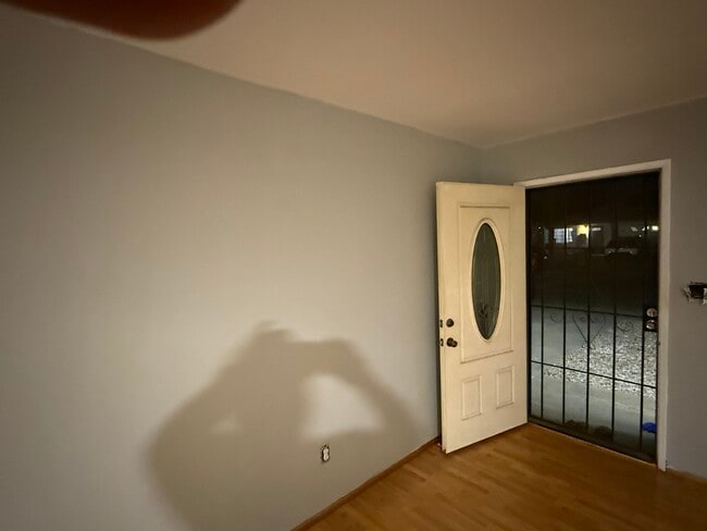 Building Photo - 558 Madrona St Rental
