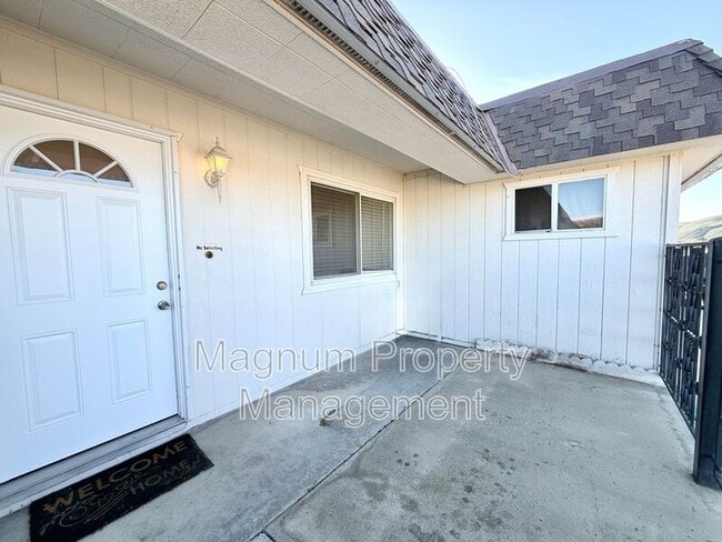 Photo - 26475 McCall Blvd