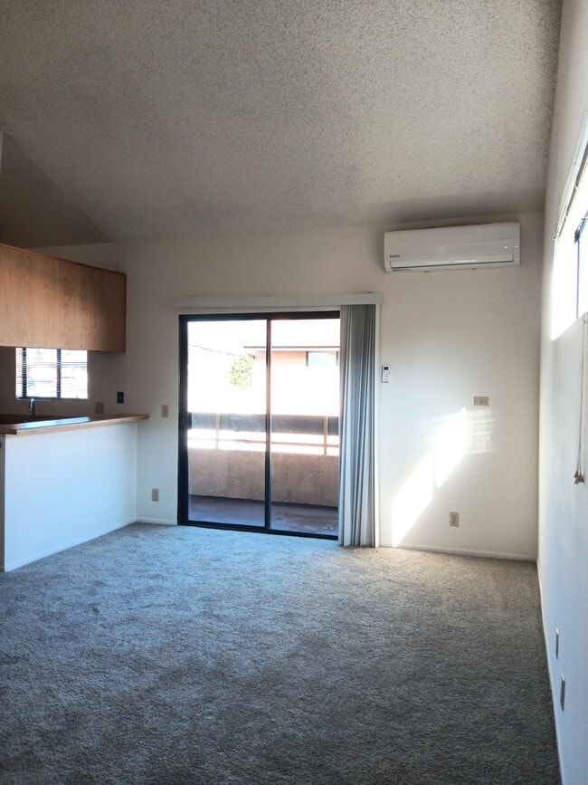 Building Photo - 10965 Fruitland Dr Unit 301